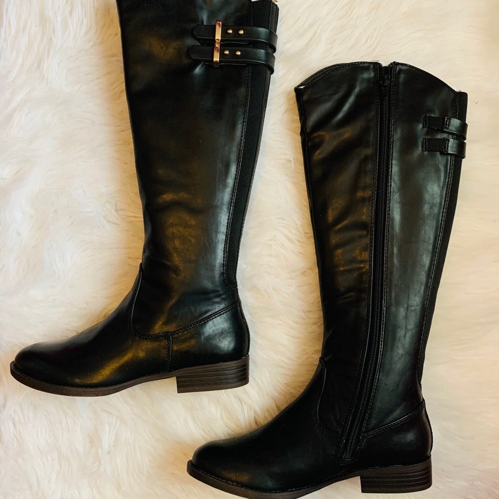 Fergalicious Lullaby Black Boot Size 6